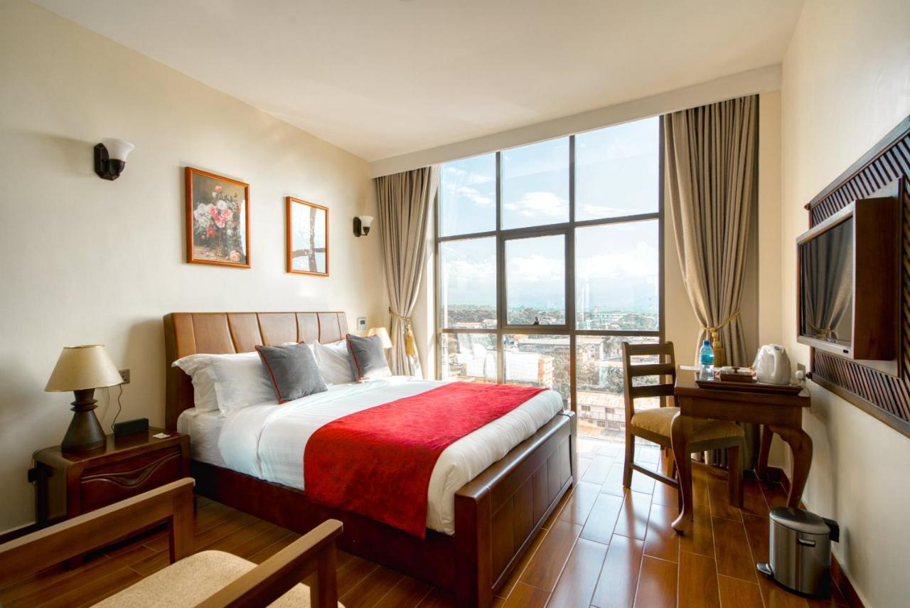 Kibo Palace Hotel โมชิ ภายนอก รูปภาพ